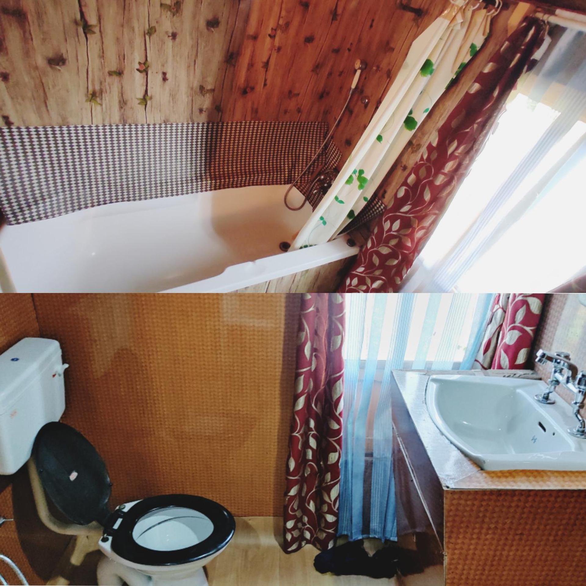Houseboat Wild Rose Hotel Srinagar  Exterior photo